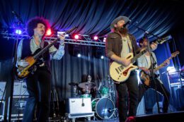 Robert Jon & The Wreck