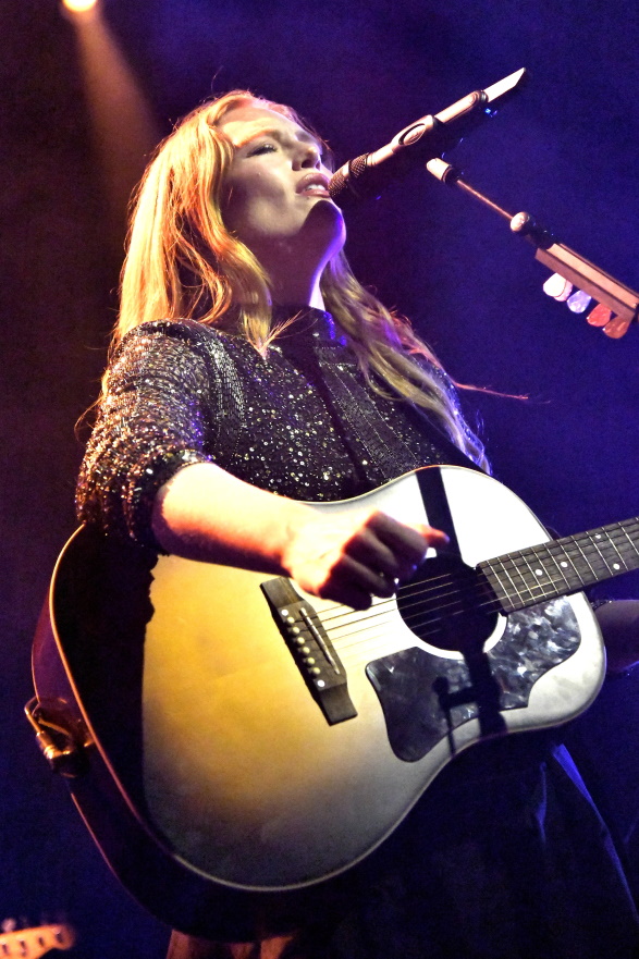 Freya Ridings 