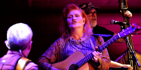Eddi Reader