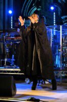 Gabrielle plus support from HUNNI