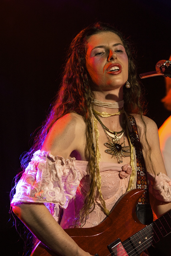 Hannah Wicklund live in birmingham