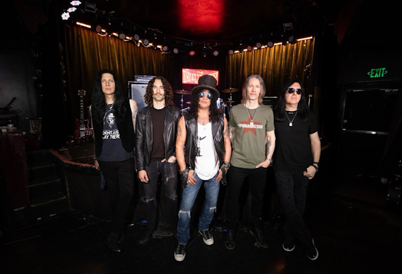 Slash Featuring Myles Kennedy And The Conspirators tour news