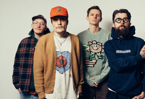 neck deep