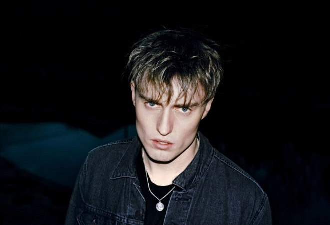 sam fender