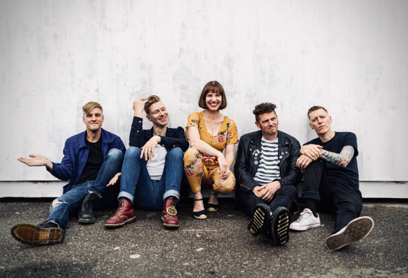 skinny lister